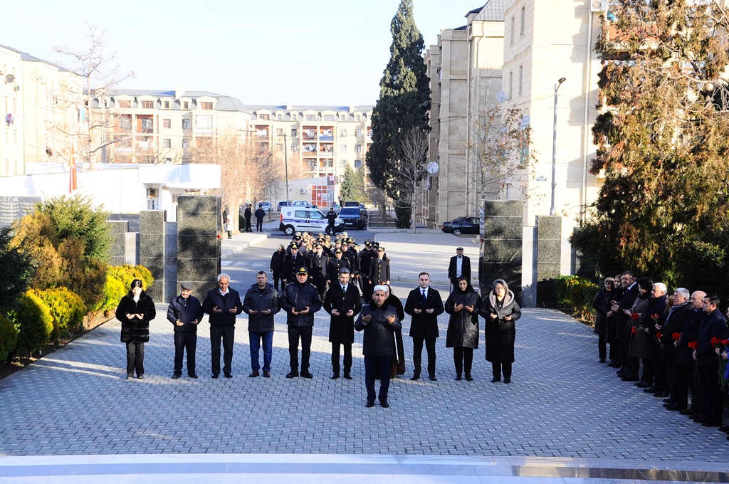 20 Yanvar faciəsindən otuz dörd il ötür -FOTOLAR