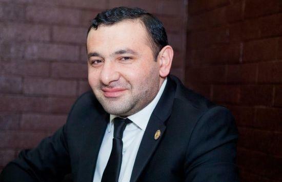"Nəfəsi efirə ilk dəfə mən çıxartmışam, Aqşin yox"- Aşıq Namiq Fərhadoğludan iddia