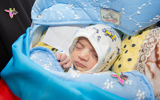 Şəhidin oğlu dünyaya gəldi - FOTO