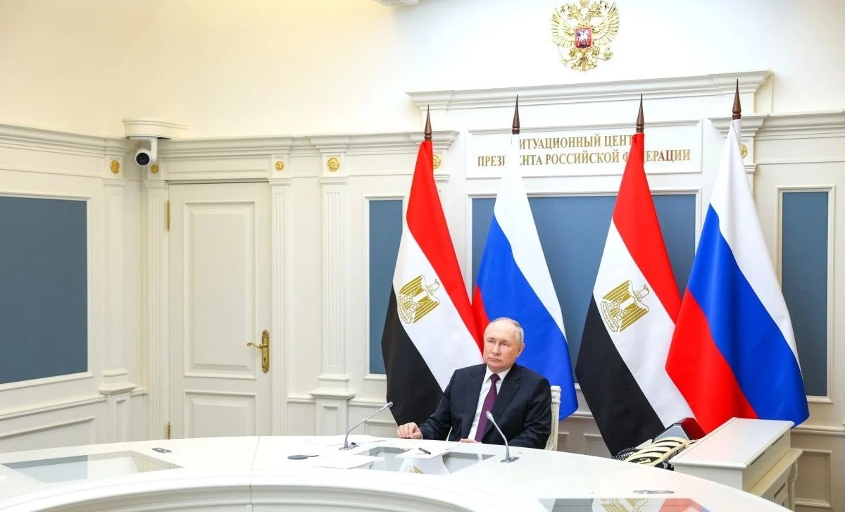 Putin: "Fələstin-İsrail məsələsində Sisi ilə daimi təmasdayıq"
