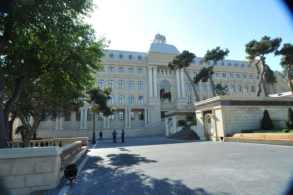 Azyaşlı şagirdi zorakılığa məruz qalan 6 saylı məktəbin rəhbərliyinə xəbərdarlıq