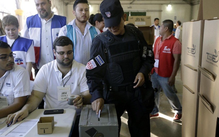 Salvadorda prezident və parlament seçkiləri başlayıb