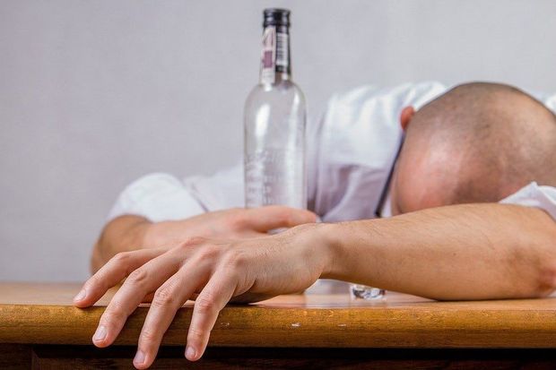 Sumqayıtda 67 yaşlı kişi spirtli içkidən necə ölüb? - TƏBİB-dən açıqlama