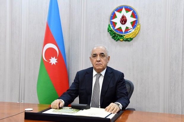 Əli Əsədov prezident seçkisində səs verib