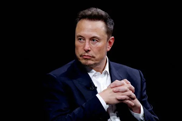 Elon Mask: Ukraynaya bu qədər pul göndərmək dəlilikdir