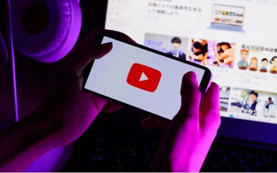 Rusiyada "Youtube" bloqerlərinin "qara siyahı"sı hazırlanır