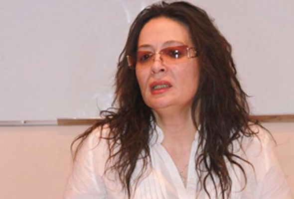 Əməkdar artist: "İstəyirəm anamın rahat otağı olsun"