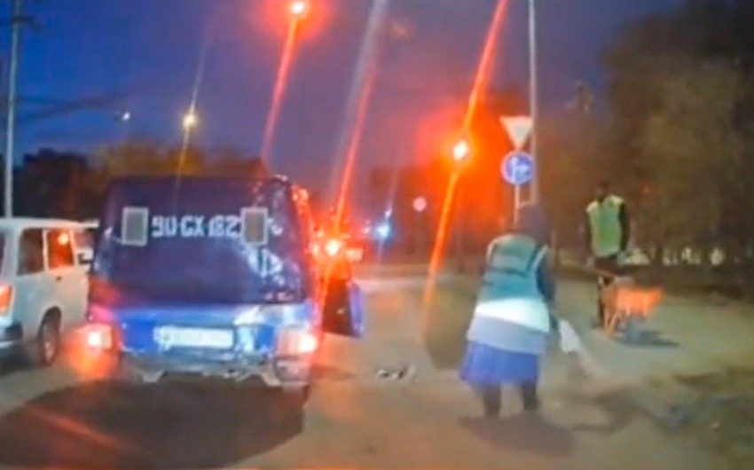 Bakıda yolu zibilləyən şəxs inzibati məsuliyətə cəlb edildi