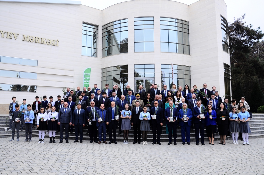 “Yaşıl dünya naminə Həmrəylik İli”çərçivəsində Naftalanda tədbir keçirildi - FOTOLAR