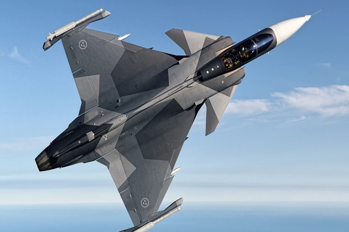 Macarıstanla İsveç “Gripen” döyüş təyyarələri ilə bağlı müqavilələr imzalayıb