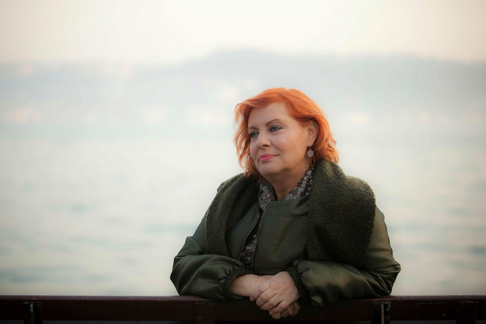 Müşərrəf Akay: "Mənə əl qaldıran həyat yoldaşımı döyüb, boşadım"