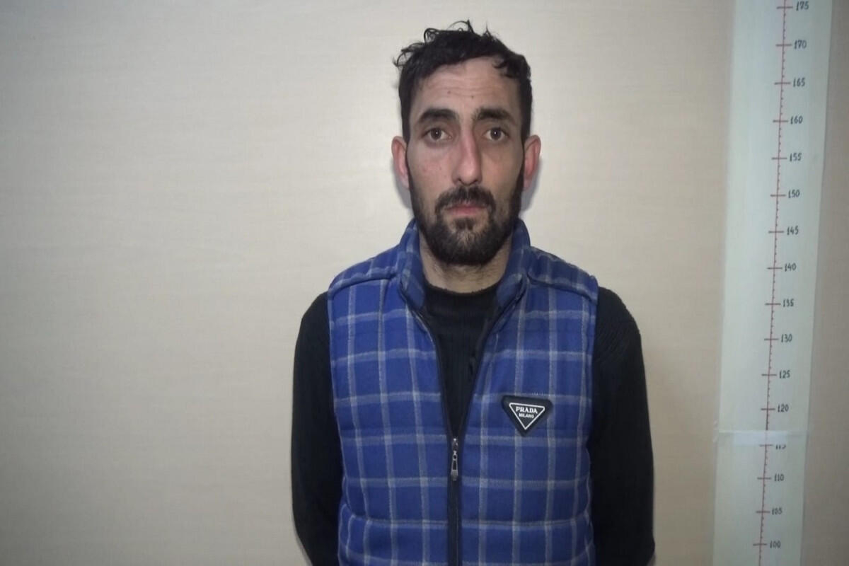 Su kanalında "Kalaşnikov" gizlədən şəxs tutuldu - FOTO