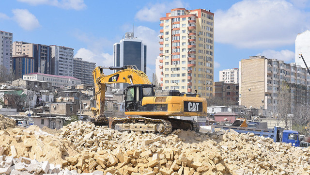 Azərbaycanda bu binalarda yaşayan 2886 ailəyə 50 milyon AZN pul ayrılıb