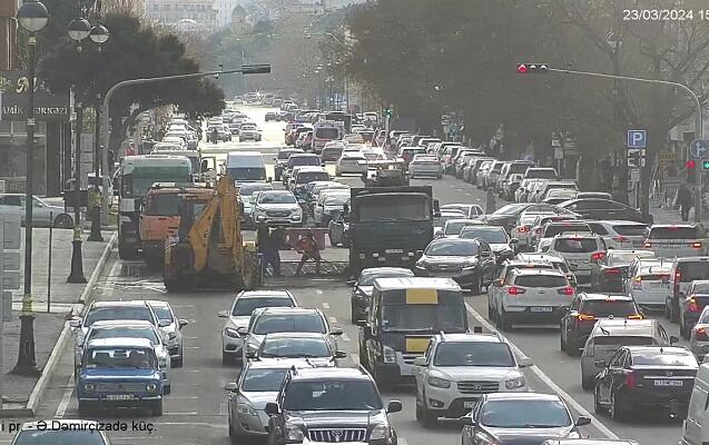 Bu prospektdə təmir aparılır - Sürücülərin nəzərinə!