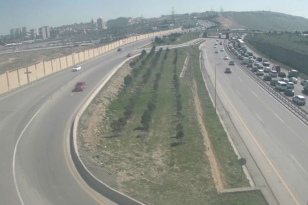 Bakı Kənar Dairəvi yolunda qəza sıxlığa səbəb oldu
