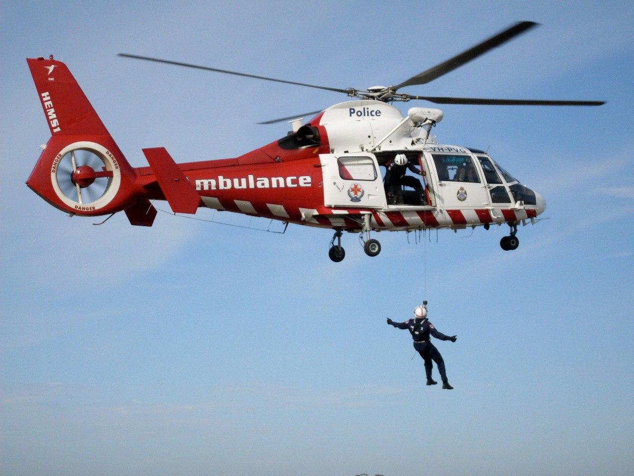 “Təcili tibbi yardım vertolyotları alınsın”