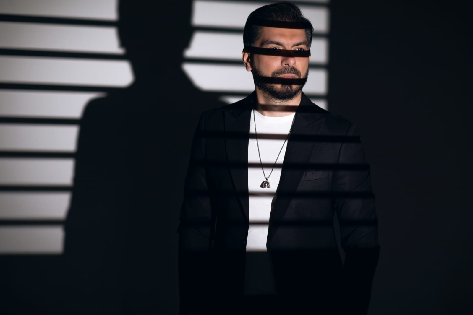 Yaşardan yeni mahnı - "Xəbər elə" - KLİP
