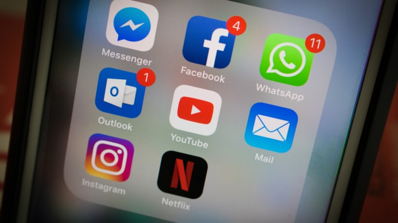 Meta istifadəçilərinin mesajlarını Netflix ilə paylaşıb? - Şirkət rəhbəri təkzib etdi