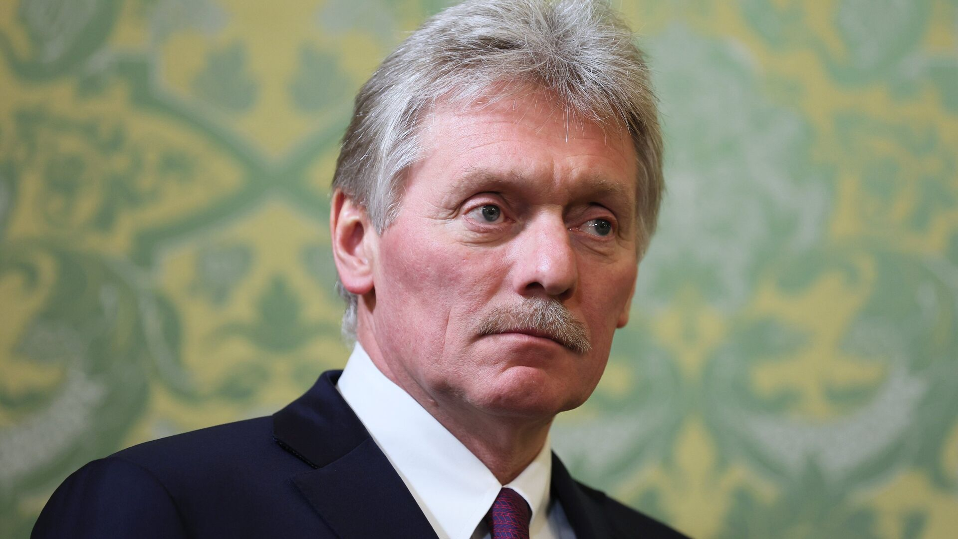 Peskov Makrona cavab verdi: Əsassız ittihamlardır