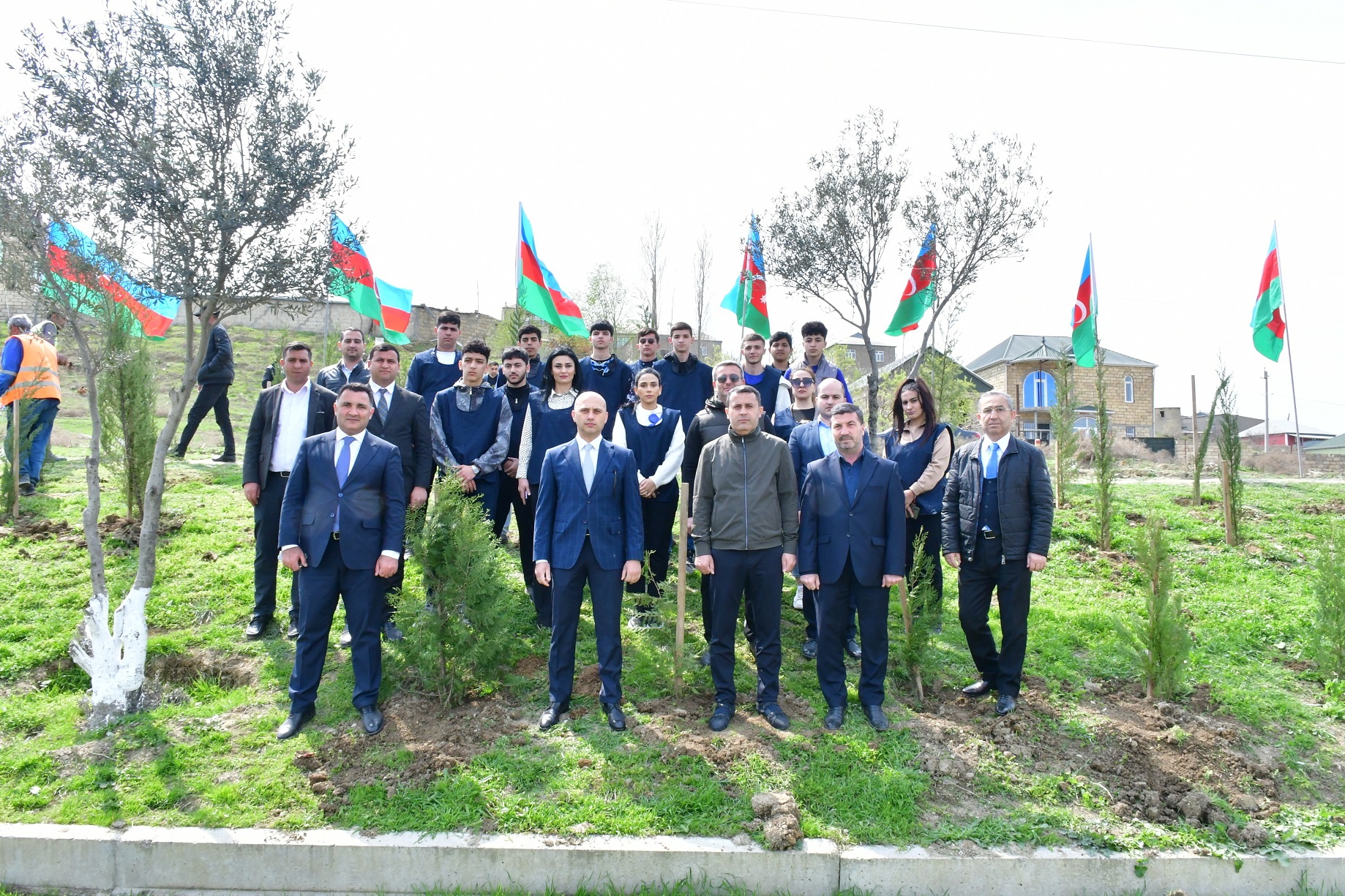 Abşeron rayonunda ağacəkmə və təmizlik aksiyası keçirilib - FOTOLAR