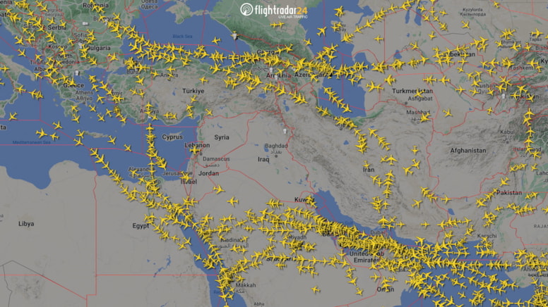 İran-İsrail gərginliyi hava yolu nəqliyyatını da sarsıdıb