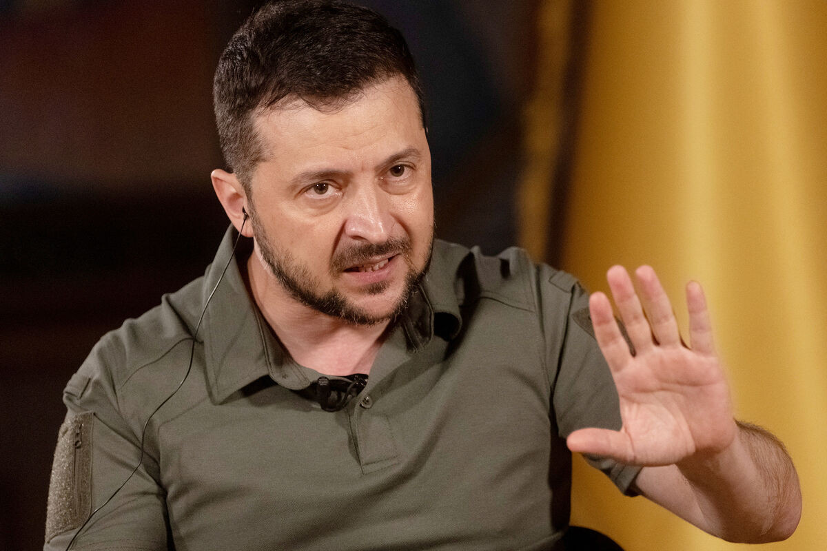 Zelenski: “Ədalətli sülh və təhlükəsizlik yalnız güc yolu ilə əldə edilə bilər”