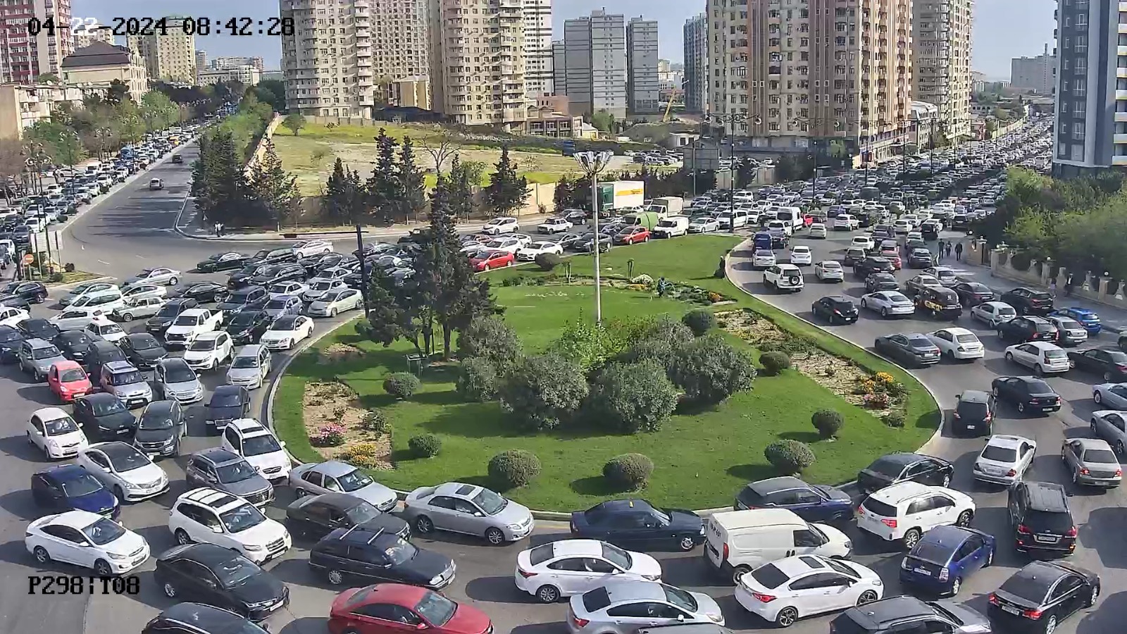 Bu yolda nəqliyyatın hərəkəti iflic oldu - Fotolar
