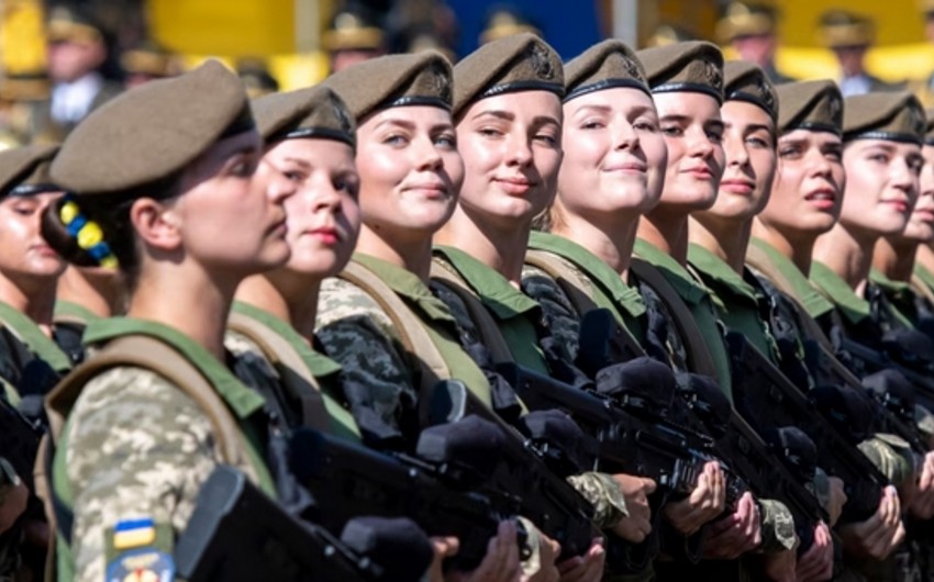 Ukrayna ordusunda xidmət edən qadınların sayı bəlli oldu