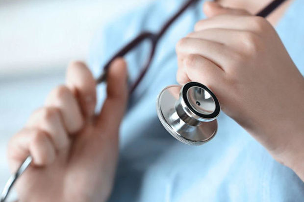 Bakıda özəl klinikanın həkiminə 14 bıçaq zərbəsi vurdular