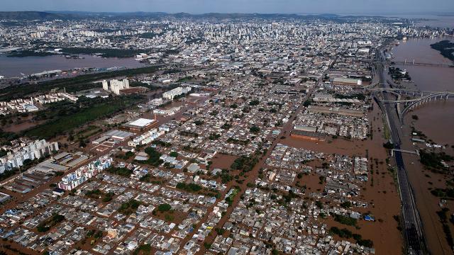 Braziliyada daşqın: 84 nəfər ölüb, 111 nəfər itkin düşüb