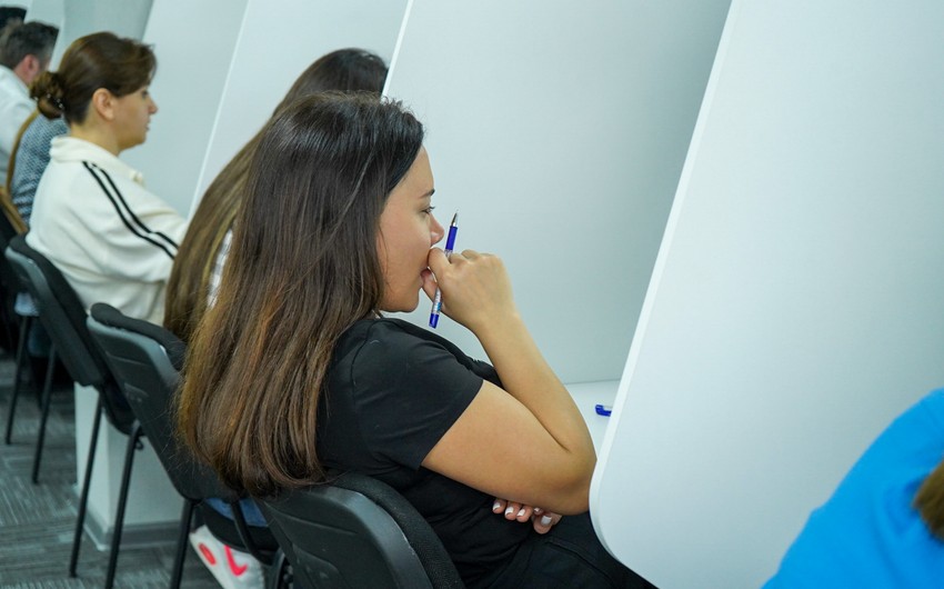 DİM elektron imtahanlar korpusunda ilk imtahanını keçirib