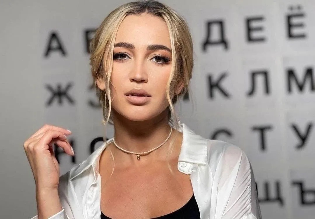 Buzova "Dom-2"dan qazancını açıqladı