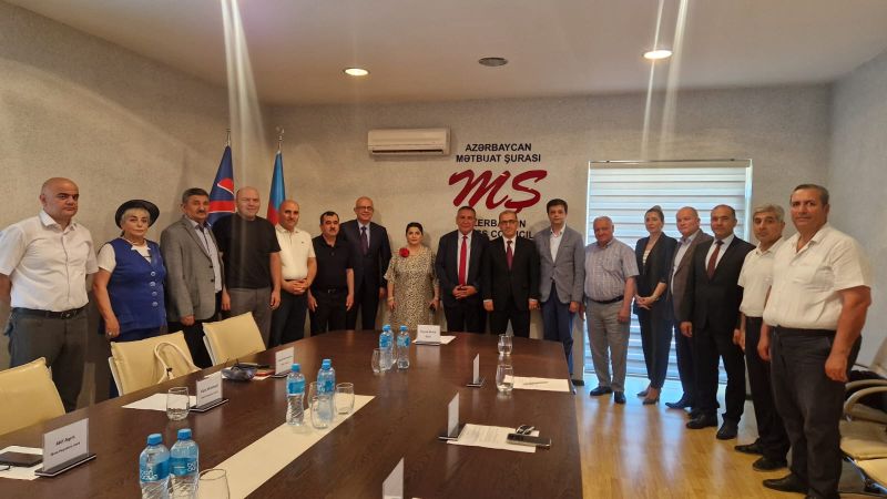Türkiyə Səfirliyinin media müşaviri Mətbuat Şurasının İdarə Heyətinin üzvləri ilə görüşüb