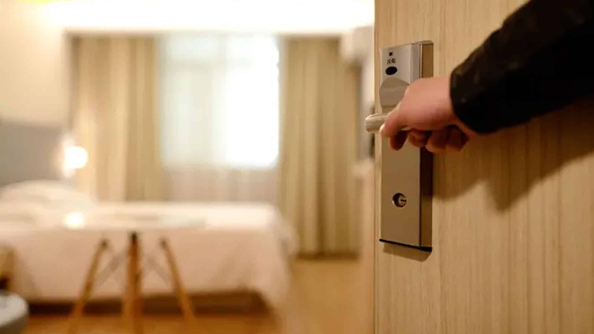 Bakıda hoteldən oğurluq edildi