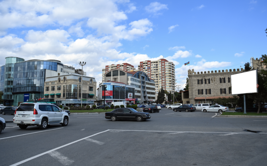 Bakının bir neçə küçəsində nəqliyyat vasitələrinin hərəkəti məhdudlaşdırılacaq