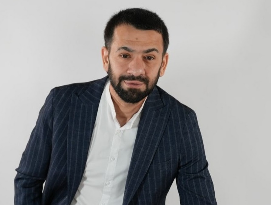 Komaya düşən tanınmış meyxanaçı Elnur Valehlə bağlı RƏSMİ AÇIQLAMA 
