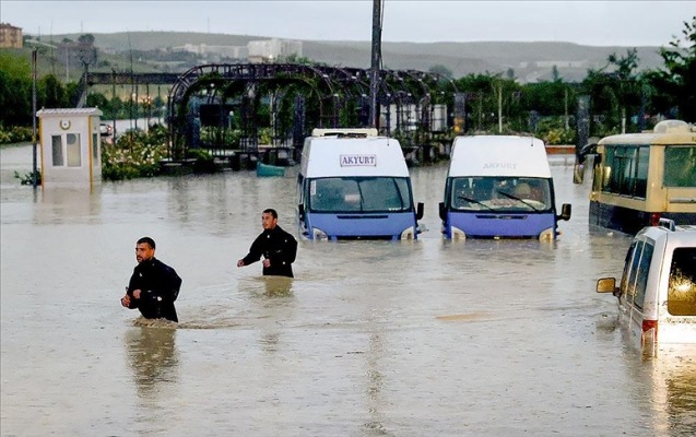 Türkiyədə şiddətli yağışlar ciddi fəsadlar törədib, 2 nəfər ölüb