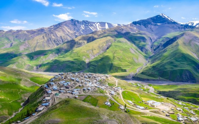 Azərbaycanda turizmin inkişafını əngəlləyən bərbad yollar - Nə zaman düzələcək? 