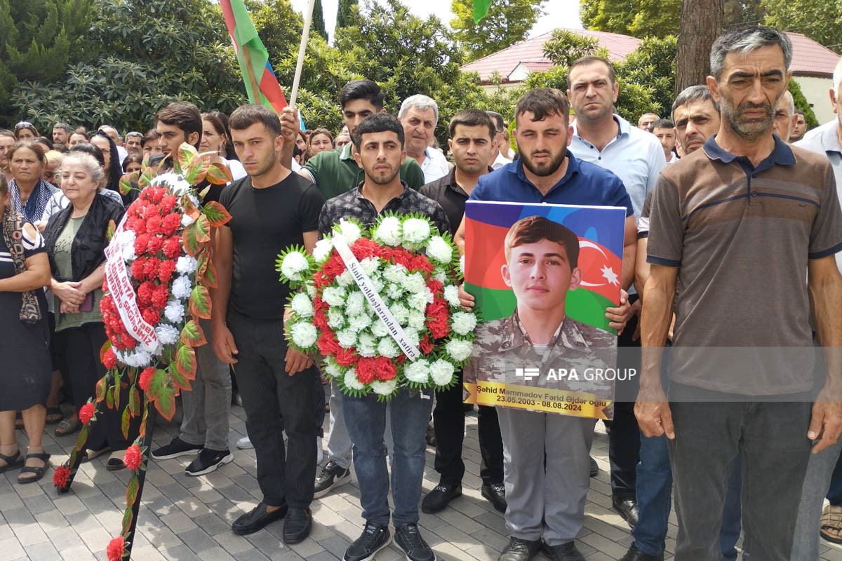 İki il əvvəl Laçında itkin düşmüş hərbçi ilə Ağdamda vida mərasimi keçirilir - FOTO