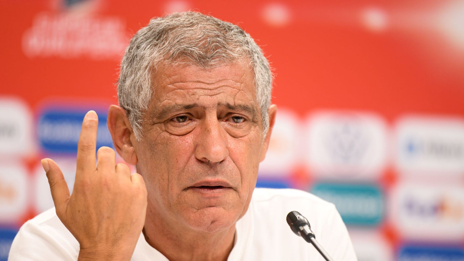 Fernandu Santuş: Milliyə çağırılan heç bir futbolçu ulduz deyil, ulduz göydə olur