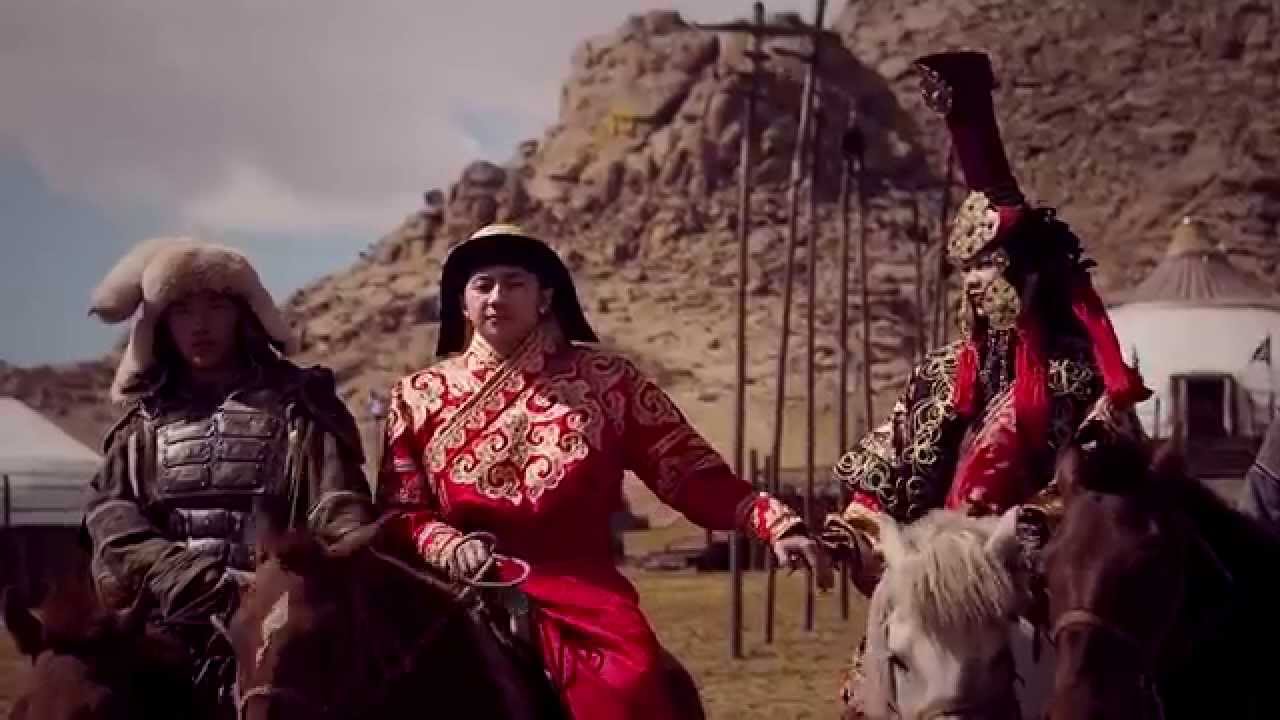 Bu ölkədə qadınlar kişilərə elçi gedir