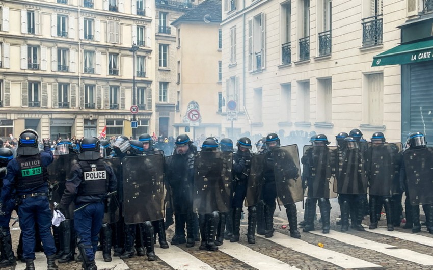 Fransa polisi Qvadelupada üç dinc nümayişçini yaralayıb