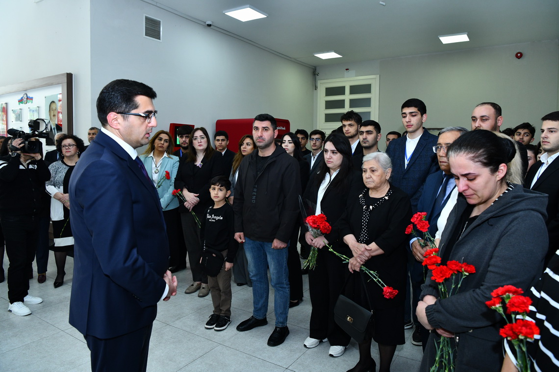 ADNSU-da 30 aprel terror qurbanları anılıb - FOTOLAR