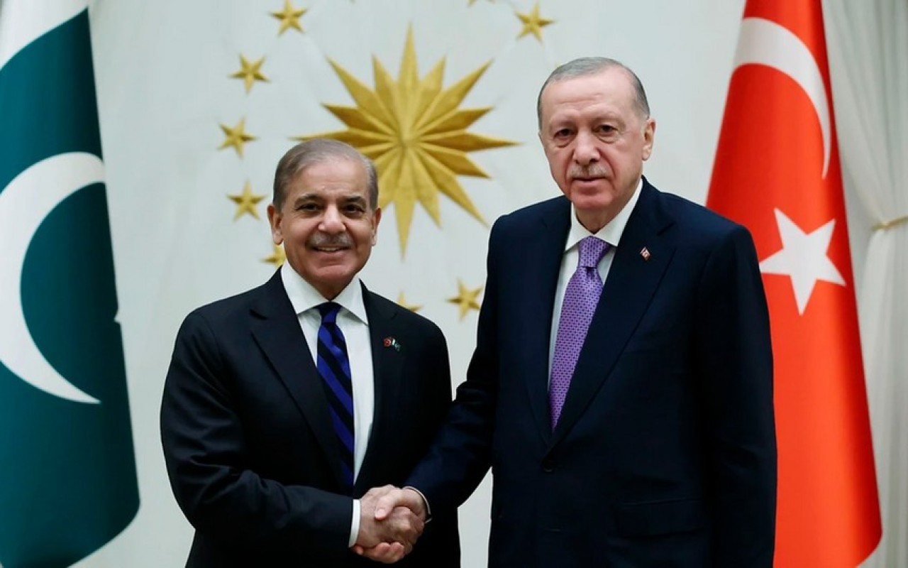 Rəcəb Tayyib Ərdoğan Şahbaz Şəriflə telefon danışığı aparıb