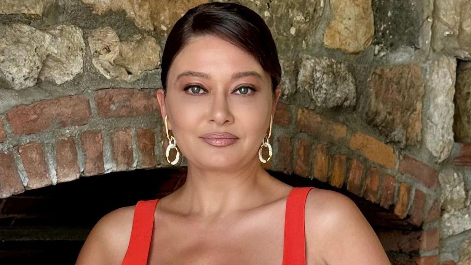 Nurgül Yeşilçay açdığı məhkəməni qazandı