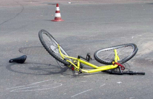 12 yaşlı uşaq velosipeddən yıxılaraq komaya düşdü