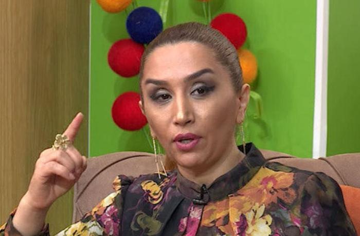 "Cennifer Lopes bizim müğənnilərdən yaxşı geyinir" - Əməkdar artist