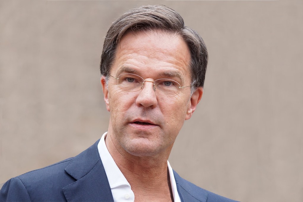 Rutte: PKK-nın özünü ləğv etməsi əhəmiyyətli hadisədir