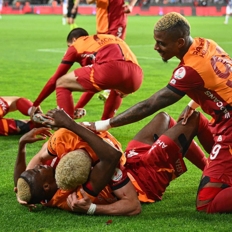 Osimhen “Qalatasaray”da qalacaq? - AÇIQLAMA
