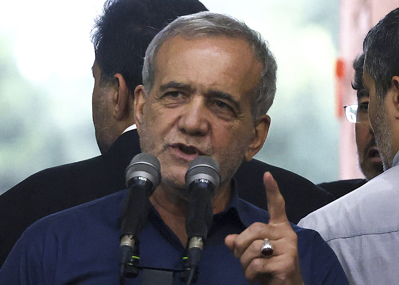 "İran nüvə nailiyyətlərindən əl çəkməyəcək" - Pezeşkian